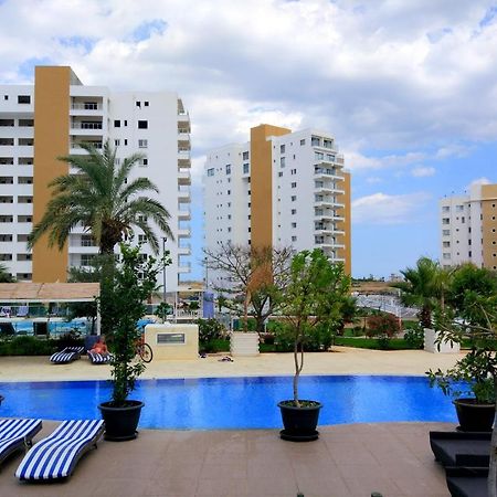 Blue Apartment In 5* Ceasar Resort Trikomo Extérieur photo