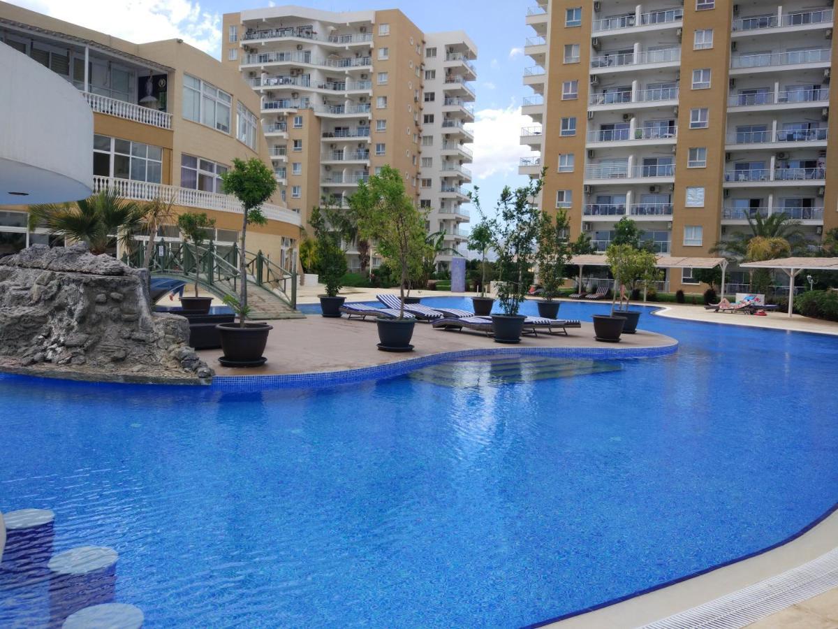 Blue Apartment In 5* Ceasar Resort Trikomo Extérieur photo